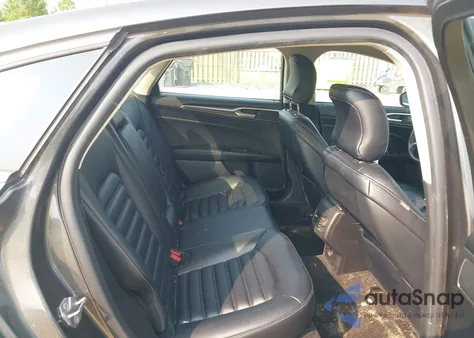 2019 Ford Fusion Sel z USA, uszkodzony, nr VIN 3FA6P0CD6KR219610